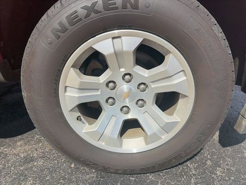 Used 2018 Chevrolet Silverado 1500 LT w/ LT Convenience Package image 17