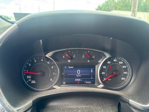 Used 2020 Chevrolet Equinox LT AWD/4WD image 11