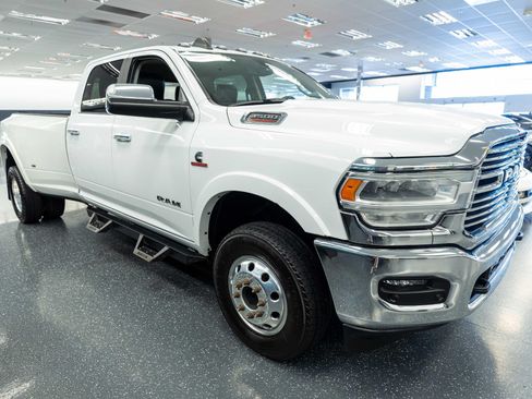 Used 2021 RAM 3500 Laramie AWD/4WD image 4