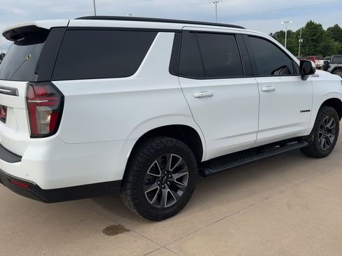 Used 2021 Chevrolet Tahoe Z71 w/ Z71 Signature Package AWD/4WD image 9