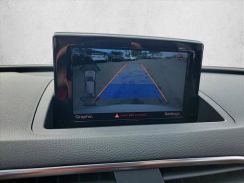 Used 2016 Audi Q3 2.0T Prestige image 19