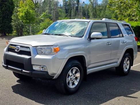 Used 2012 Toyota 4Runner SR5 w/ Premium Pkg AWD/4WD image 3