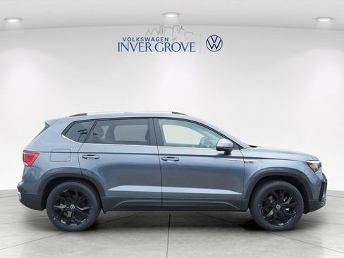Certified 2023 Volkswagen Taos SE w/ Black Wheel Package AWD/4WD image 8