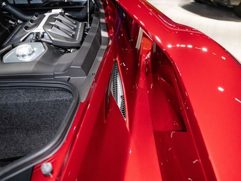 Used 2018 Ford GT image 15