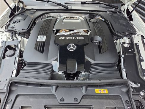 Used 2022 Mercedes-Benz SL 63 AMG 4MATIC image 31