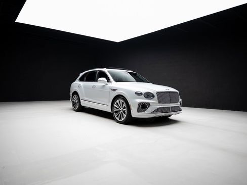 Used 2021 Bentley Bentayga AWD/4WD image 83