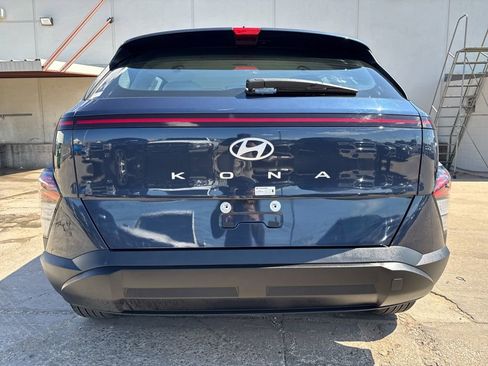 Used 2026 Hyundai Kona SE FWD image 5