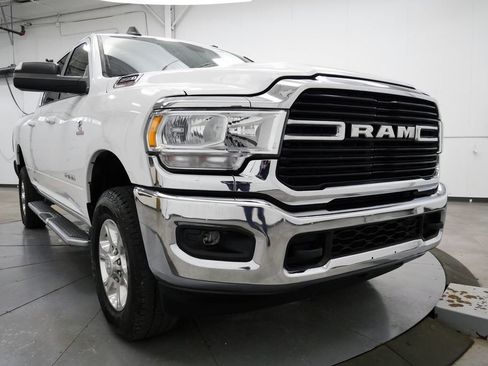 Used 2020 RAM 2500 Big Horn w/ Level 1 Equipment Group AWD/4WD image 39