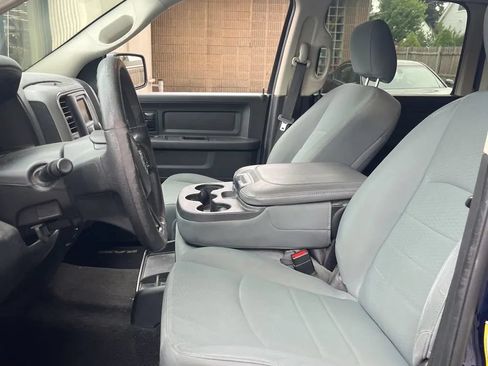 Used 2017 RAM 1500 Express AWD/4WD image 18