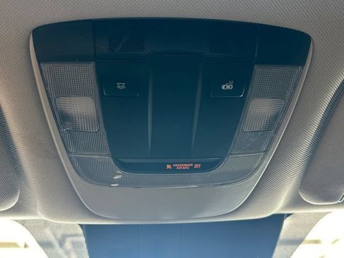 Used 2023 Kia Sorento LX FWD image 35