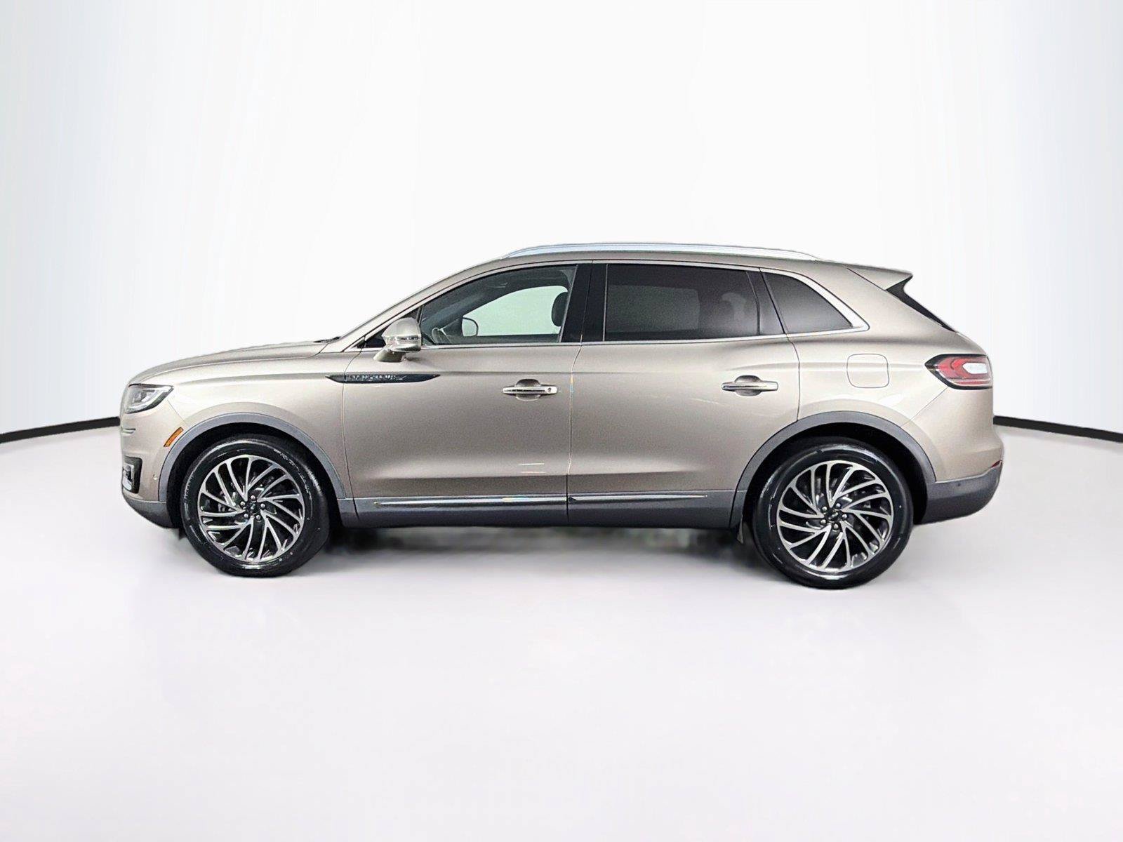 Used 2019 Lincoln Nautilus Reserve AWD/4WD image 8