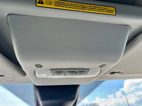 Used 2018 Ford Transit 250 130 Medium Roof image 17