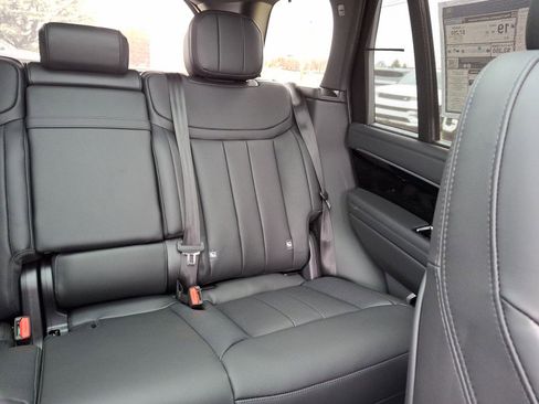 New 2025 Land Rover Range Rover SE image 14