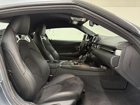 Used 2021 Toyota Supra w/ Safety & Technology Package RWD image 10