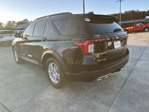 New 2025 Ford Explorer Active w/ Active Comfort Package image 5