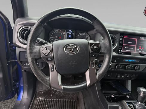 Used 2023 Toyota Tacoma TRD Off-Road image 12