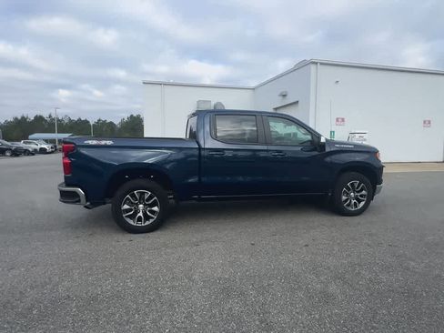 Used 2023 Chevrolet Silverado 1500 LT image 9