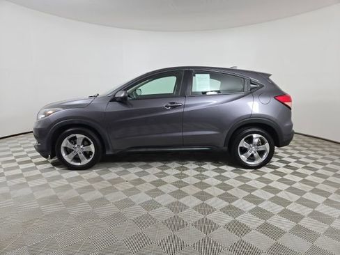 Used 2017 Honda HR-V LX image 7