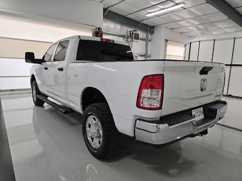Used 2024 RAM 2500 Tradesman w/ Chrome Appearance Group image 5
