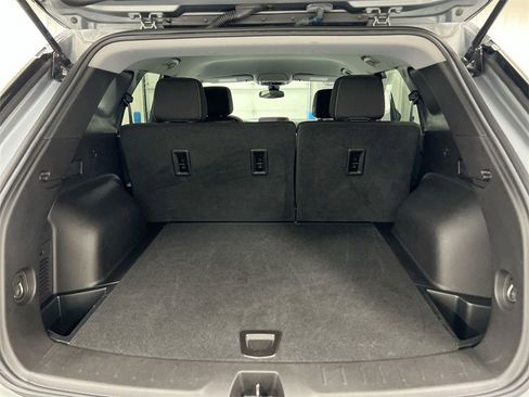 Used 2025 Chevrolet Blazer LT image 23