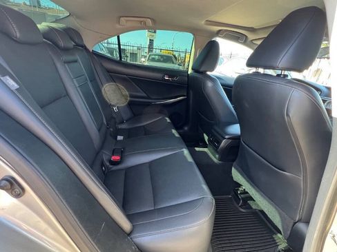 Used 2015 Lexus IS 250 RWD image 19