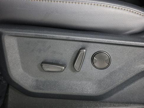 Used 2026 Ford F350 Lariat AWD/4WD image 27