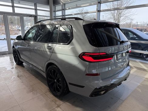New 2026 BMW X7 xDrive40i image 4