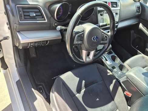 Used 2016 Subaru Legacy 2.5i Premium AWD/4WD image 16