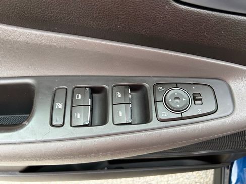 Used 2020 Hyundai Santa Fe SE FWD image 17