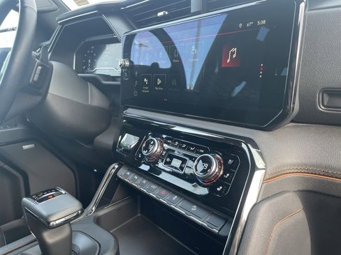 Used 2024 GMC Sierra 1500 AT4 w/ Technology Package image 29