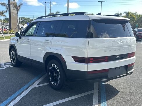 Used 2025 Hyundai Santa Fe SEL image 8