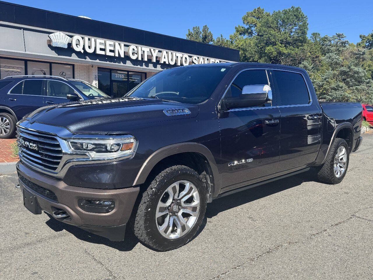 Used 2021 RAM 1500 Limited AWD/4WD image 1