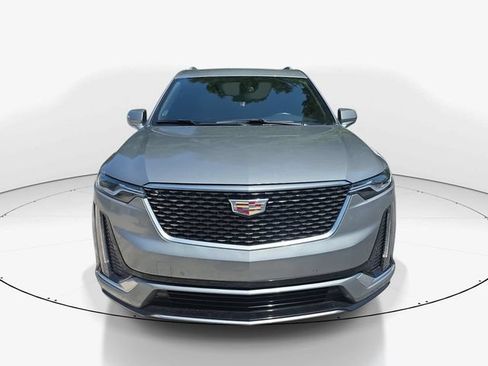 Used 2023 Cadillac XT6 Premium Luxury w/ LPO, Floor Liner Package FWD image 12
