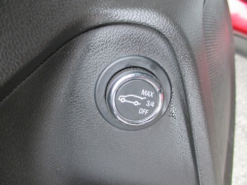 Used 2025 Chevrolet TrailBlazer RS w/ Convenience Package image 14