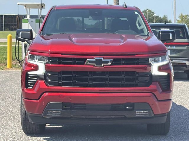 Used 2025 Chevrolet Silverado 1500 RST w/ Convenience Package II AWD/4WD image 2