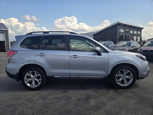 Used 2017 Subaru Forester 2.5i Touring AWD/4WD image 6