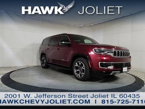 Used 2024 Jeep Wagoneer Series III AWD/4WD image 2