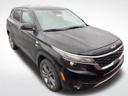 Certified 2022 Kia Seltos LX
