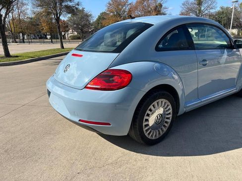 Used 2013 Volkswagen Beetle 2.5 image 10