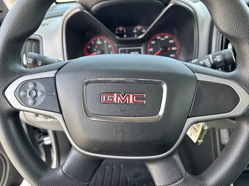 Used 2015 GMC Canyon 4x4 Extended Cab w/ Convenience Package image 14