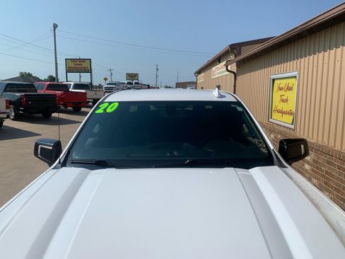 Used 2020 GMC Sierra 1500 AT4 w/ AT4 Premium Package AWD/4WD image 8