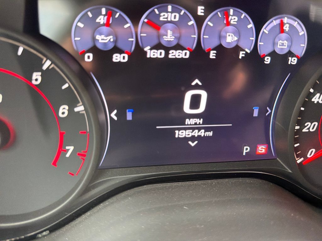 Used 2023 Chevrolet Camaro SS RWD image 9