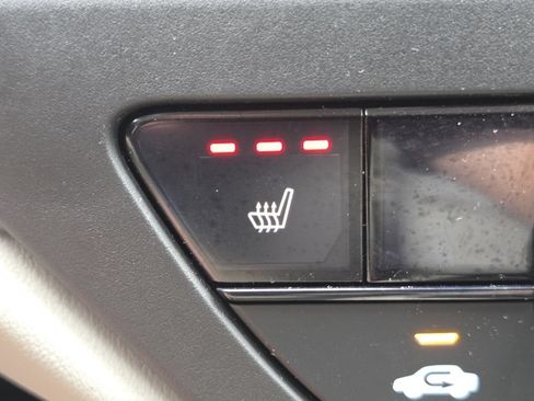 Certified 2025 Honda Accord SE image 6