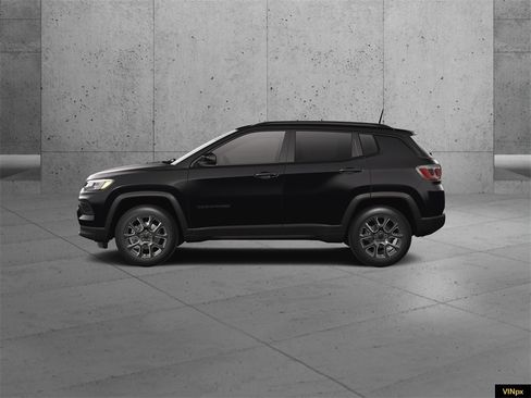 New 2026 Jeep Compass Latitude image 3
