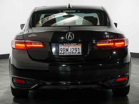 Used 2017 Acura ILX FWD image 5