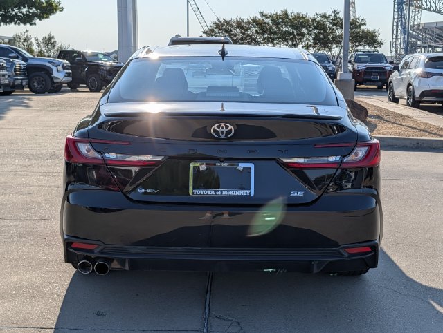 Used 2025 Toyota Camry SE FWD image 7