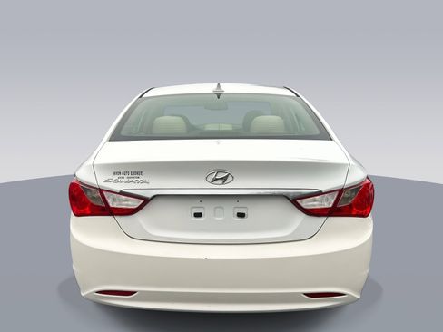 Used 2012 Hyundai Sonata GLS w/ Popular Equipment Pkg image 4