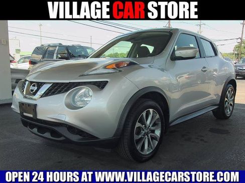 Used 2015 Nissan Juke S AWD/4WD image 1