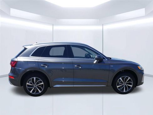 Certified 2023 Audi Q5 2.0T Premium Plus w/ Premium Plus Package AWD/4WD image 12