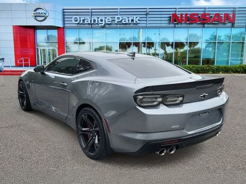 Used 2019 Chevrolet Camaro SS image 3